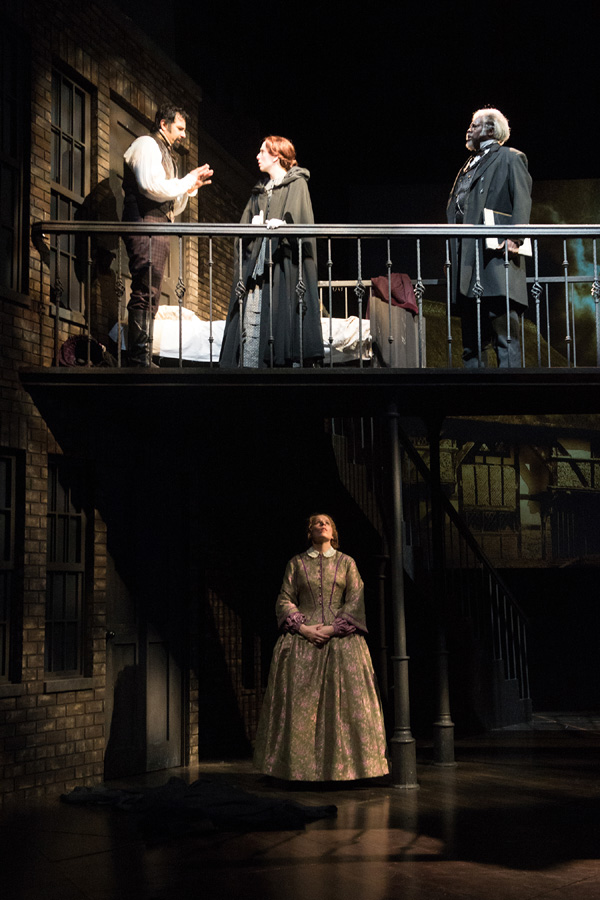 10.Fingersmith-cr 10.Fingersmith-cr