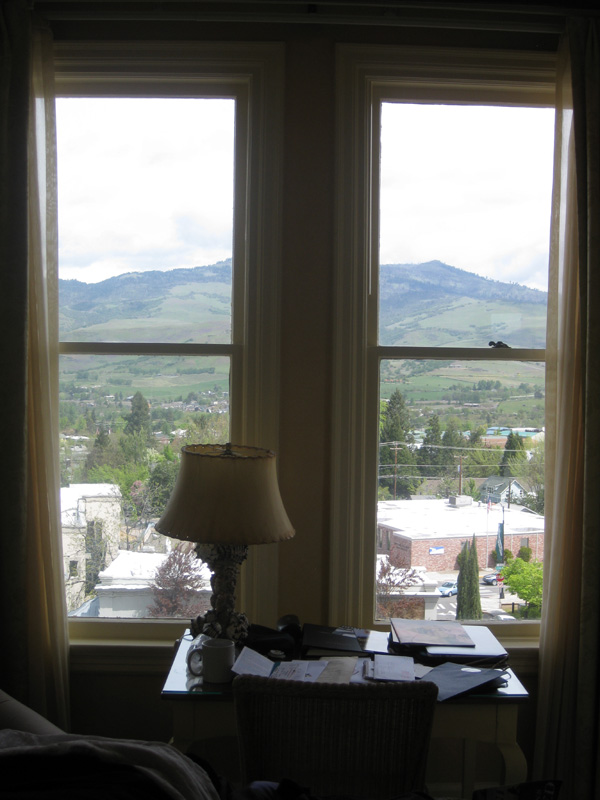 5.HotelDesk-cr 5.HotelDesk-cr