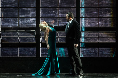 5-Bluebeard_touch-cr