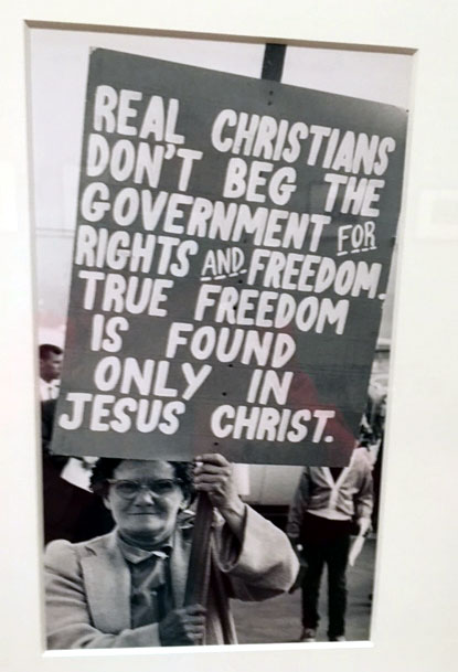 Photo3-sign-cr