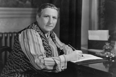 Gertrude-Stein-writing-cr