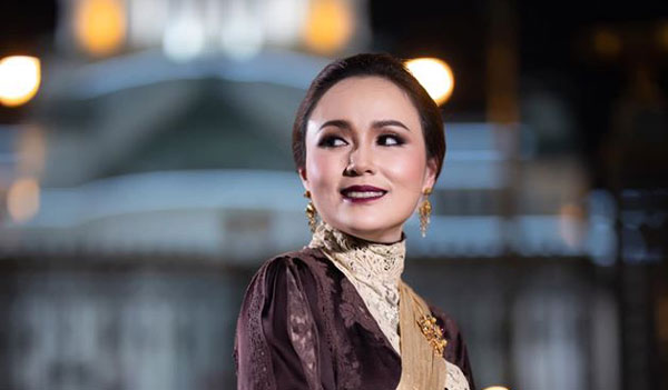 Arpapun Jokowidjaja | Janine Yasovant | Scene4 Magazine | December 2019 | www.scene4.com