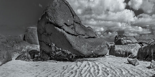 LINES IN THE SAND | Jon Rendell | Scene4 Magazine | November 2019 | www.scene4.com