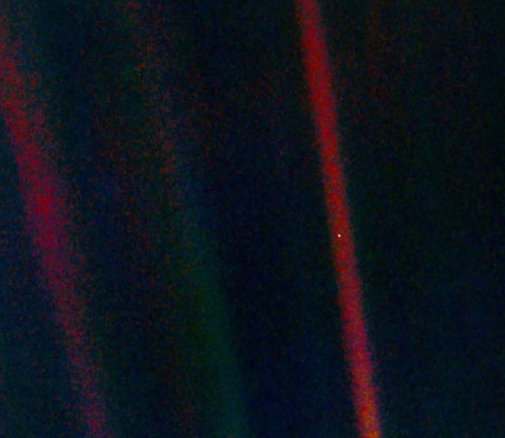 The-Pale-Blue-Dot2-cr