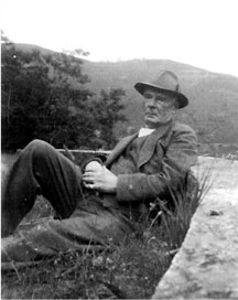 NormanDouglas-cr